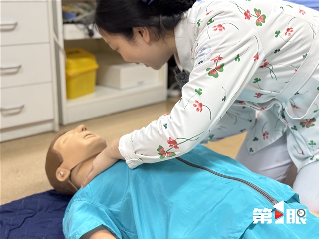 心源性猝死如何防？“黄金四分钟”和这些信号都别忽视