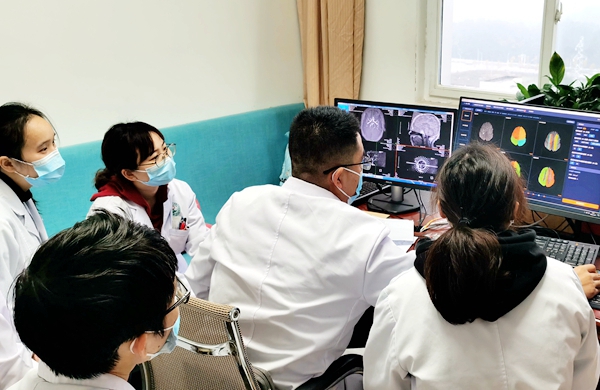 神经内科参与的两项研究亮相国际舞台 (2)